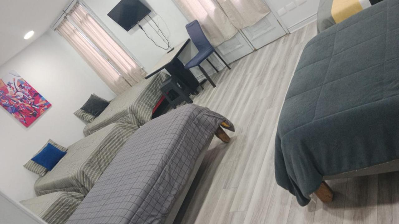Hostal Mancora Monjitas 755 Hotel Santiago de Chile Eksteriør billede
