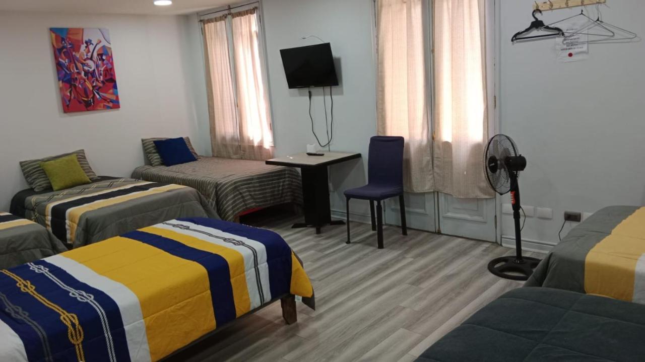 Hostal Mancora Monjitas 755 Hotel Santiago de Chile Eksteriør billede