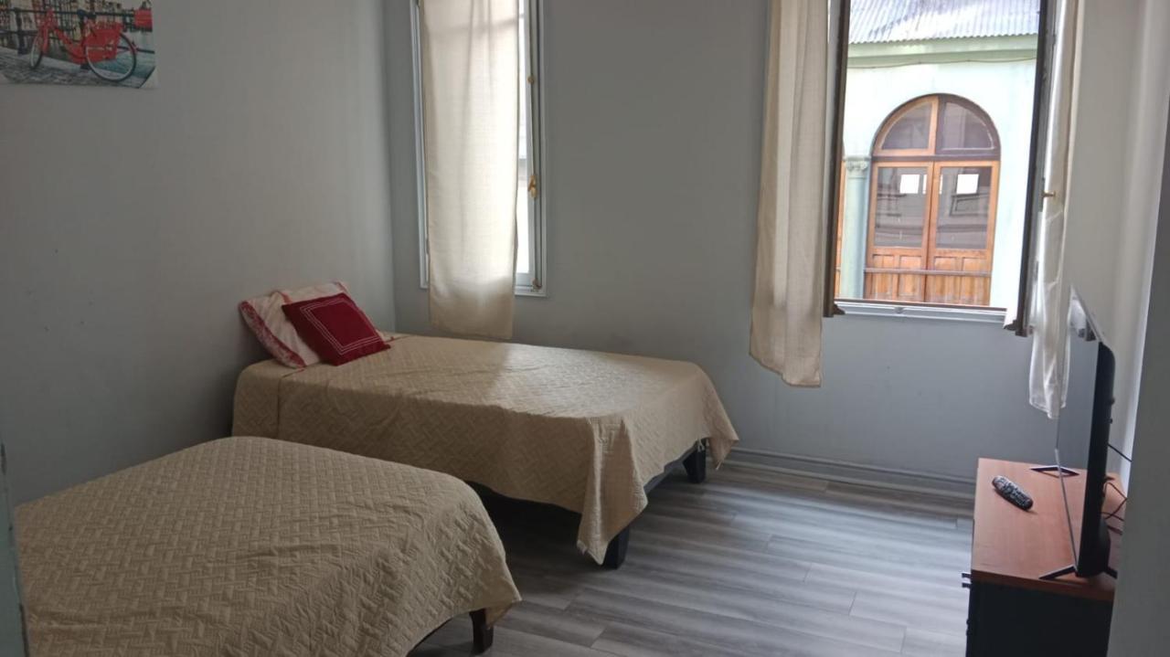 Hostal Mancora Monjitas 755 Hotel Santiago de Chile Eksteriør billede